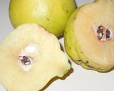 Foto del paso 1 de la receta: Membrillos Asados  Con Frutos Secos