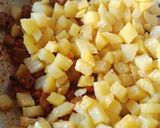 Foto langkah ke 5 dari resep Sambal Goreng Kentang Ati.