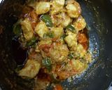 A picture of step 1 of Chicken fry karhai.