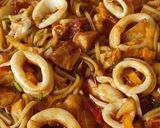 Gambar langkah 3 resipi Mee Sotong Banjir.