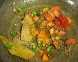 A picture of step 2 of Raw Papaya Ghonto Bengali Recipe.