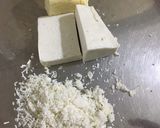 A picture of step 2 of Paneer paratha.