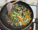 【展賦小廚】絞肉炒冬粉(螞蟻上樹)的食譜步驟5照片