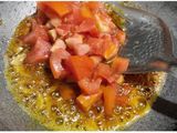 बरबटी शेंगा मिक्स बटाटा (Barbati Shenga Mix Batata Recipe In Marathi)