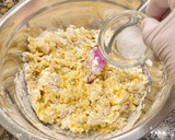 Foto del paso 4 de la receta: Roscos de naranja muy esponjosos, sin gluten