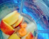 Foto del paso 1 de la receta: Detox de zanahoria, durazno y 🍌..