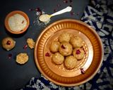 A picture of step 3 of Peanuts laddu.