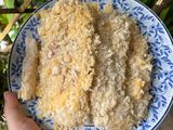 สันในไก่ยัดไส้ชีสชุบเกล็ดขนมปังทอด