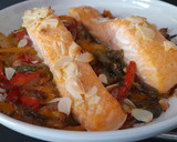Foto del paso 6 de la receta: Salmón al horno con verdura