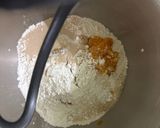 Foto langkah ke 2 dari resep Bakpao Labu Kuning Hotdog.