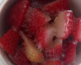 Foto del paso 3 de la receta: Licuado de banana y frutilla 🍌🍓