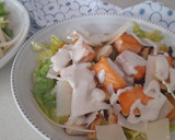 Foto del paso 5 de la receta: Ensalada César con salmón y salsa de yogur