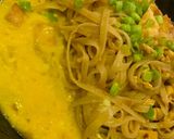 Foto langkah ke 4 dari resep Pad Thai Ayam.