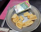 Foto langkah ke 4 dari resep Dadar Gulung Coklat Pisang Keju.