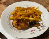Air Fryer-ben sült ragacsos csirkecomb ropogós fűszeres hasábburgonyával 🥰 recept fázis 3 fotója