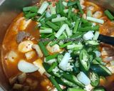 Foto langkah ke 5 dari resep Kimchi Jjigae (김치찌개).
