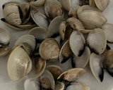 Foto del paso 1 de la receta: Paella de frutos del mar con gambones congelados