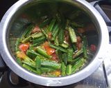 ભીંડા બટાકા નું શાક (Bhinda Bataka Shak Recipe In Gujarati) રેસીપી સ્ટેપ2ફોટો