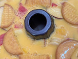 كيكة الكراميل و الفواكه