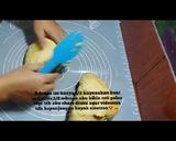 Foto langkah ke 5 dari resep Roti sosis tanpa ulen tanpa mixer lembut recomended.