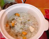 Foto langkah ke 2 dari resep Bubur Tim Ikan Kembung MPASI 6+.