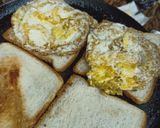 A picture of step 3 of Half fry sandwich.