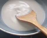 Foto langkah ke 3 dari resep Bubur Sumsum super lembut.
