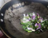 A picture of step 1 of French bean with potatoes.