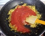 Foto del paso 1 de la receta: Bacalao con tomate y carne de pimiento choricero