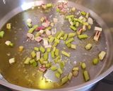 Foto del paso 2 de la receta: Arroz meloso con rape, ajetes y alcachofas