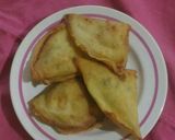 Foto langkah ke 5 dari resep Samosa isi Mie Sedap.