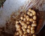 A picture of step 5 of Chana chili.