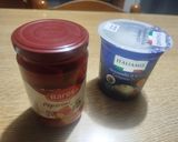 Foto del passaggio 2 della ricetta Piadina con hummus di pomodori secchi, verdure grigliate e mozzarella di bufala