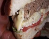 صورة لخطوة 3 من وصفة همبرغر 🍔😋😋