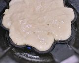 Foto langkah ke 3 dari resep Simple Waffle 🧇.