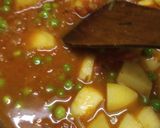 A picture of step 4 of Aaloo matar sabzi.