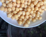 Foto del paso 10 de la receta: Potaje de col lombarda y col china, con garbanzos y panceta ibérica