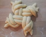 Foto del passaggio 4 della ricetta Corona di pane all'arancia e cannella 🌷