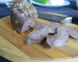 Foto del paso 2 de la receta: Lenguas de cerdo en salsa