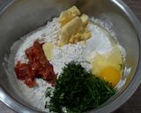 Foto langkah ke 2 dari resep Kripik bawang pedas.