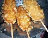 Foto langkah ke 2 dari resep Corndog instant.