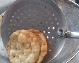 પૂરી(poori Recipe in Gujarati) રેસીપી સ્ટેપ4ફોટો