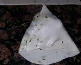 A picture of step 4 of Alu ka samosy.