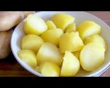 A picture of step 1 of Aachari Aloo.