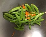 炒甜豆的食譜步驟2照片