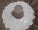Foto del paso 4 de la receta: Bizcocho de helado de vainilla con nueces