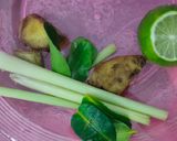 Foto langkah ke 1 dari resep 36. Tomyam Soup.