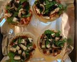 Breakfast Pita Pizza