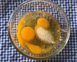 Foto langkah ke 4 dari resep Martabak Mini Bolu Bersarang.