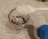 A picture of step 1 of Chocolate Shake.